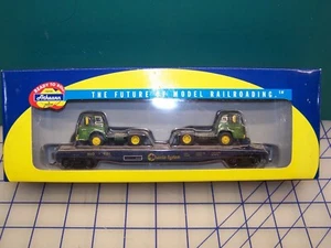 Coche plano Athearn 50' Chessie con camionetas John Deere Ford C escala HO #92103 - Imagen 1 de 6