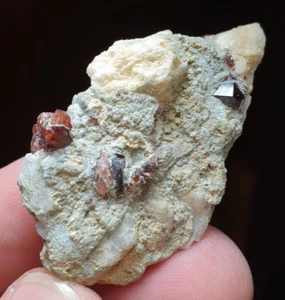 117 Carats Very Nice Luster Quality Garnet with Feldspar Matrix Specimen Afghan - Picture 1 of 6