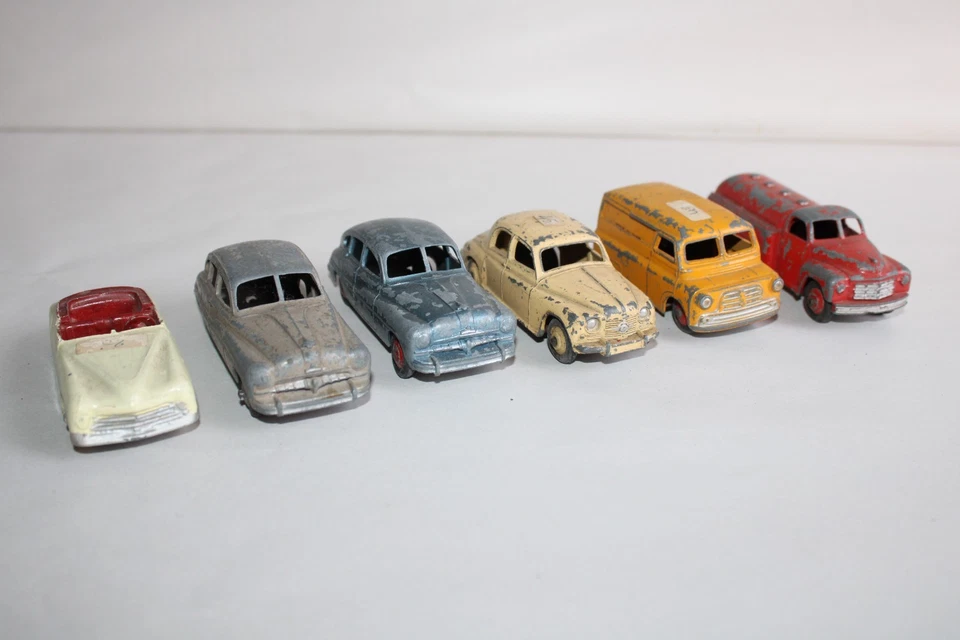 6 voitures DINKY pour pièce, Ford, Rover 75, Simca8, Studebaker citerne... 14 - Photo 1/4