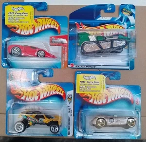 Pacchetto di 4 auto Hot Wheels 2003/04 nuove (M) - Foto 1 di 9