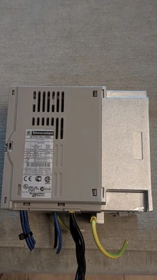 TELEMECANIQUE schneider Altivar 31 variateur de fréquence 1,5kw / 2hp -200/240v  - Photo 1/2