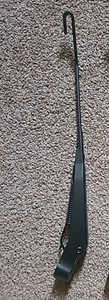 1x LAND ROVER DEFENDER Windscreen Wiper Arm - Picture 1 of 2