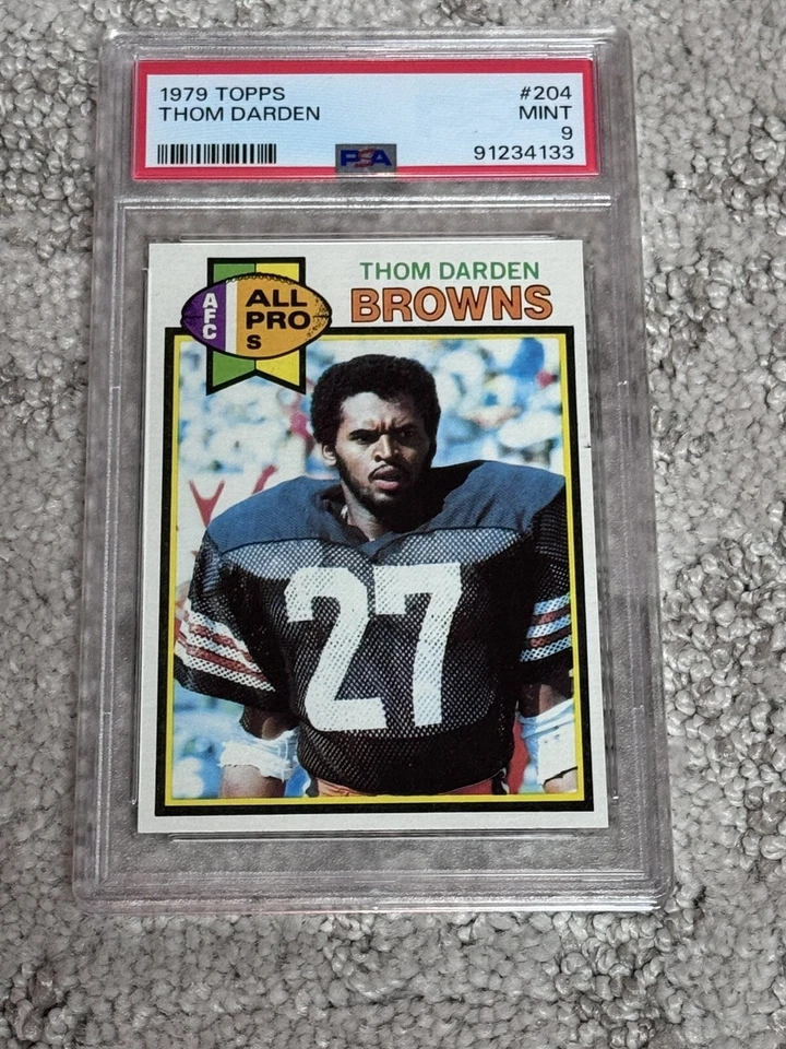 1979 TOPPS FOOTBALL CARD PSA 9 THOM DARDEN CLEVELAND BROWNS - Image 1 of 1