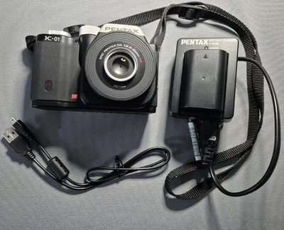 PENTAX K-01 K01 Digitalkamera von Marc Newson  - Image 1 of 4