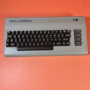 Commodore 64 C64 PAL Breadbin. Scrambled Video Out - For Parts Or repair - Picture 1 of 7