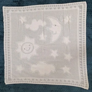 Weiße Vintage Kinderwagen Stil Decke Cellular Sonne Stern Wolke Mond 90x90cm - Bild 1 von 3