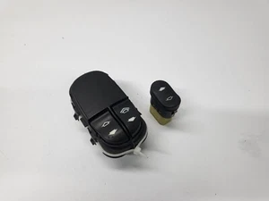 Ford Focus Mk1 - Fensterheberschalter Fensterheber Schalter 2St YS4T14529AA (29) - Bild 1 von 5