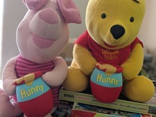 Disney Winnie the Pooh and Piglet Fisher Price Mattel 2004 Large Soft Plush Toy