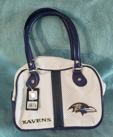 Baltimore Ravens women's white bowler - style purse Cover
