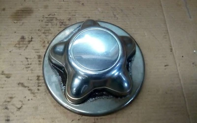 2000-2004 Ford F-150 Chrome Center Hub Cap  - Image 1 of 2