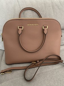 kors cindy