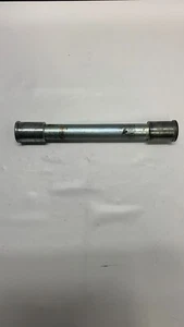 PERNO RUOTA ANTERIORE ASSE KAWASAKI ZX6R ZX6-R 1998 2002 AXLE FRONT 41068-1426 - Foto 1 di 4