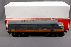 Lionel O Scale 6-8555 Milwaukee Road F-3 Powered Diesel Locomotive Works - Picture 1 of 16