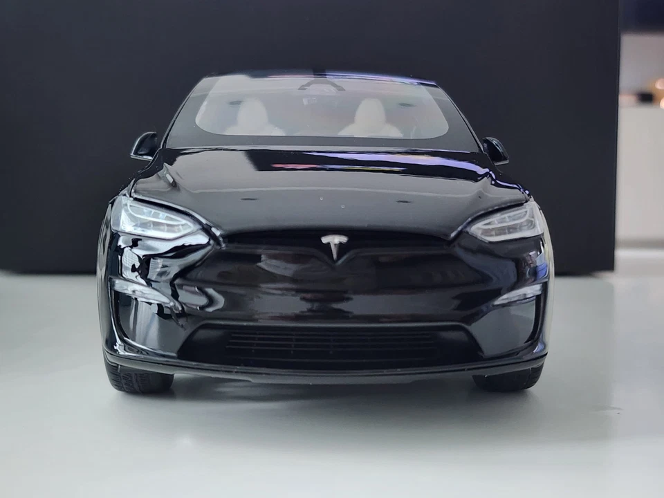 1:18 Tesla Model X Plaid Black EV Dealer Edition Diecast - Image 1 of 4