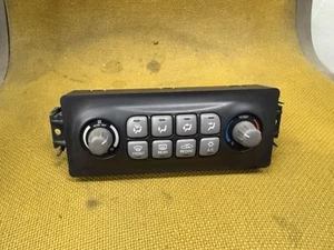 2000-2004 Bonneville Climate Heater A/C AC Heat Fan Control 25732792 - Picture 1 of 3