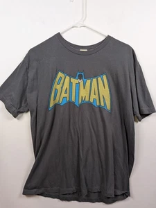 Vintage 90s DC Comics Batman T-Shirt Bat Signal Logo Medium USA Made - Picture 1 of 6
