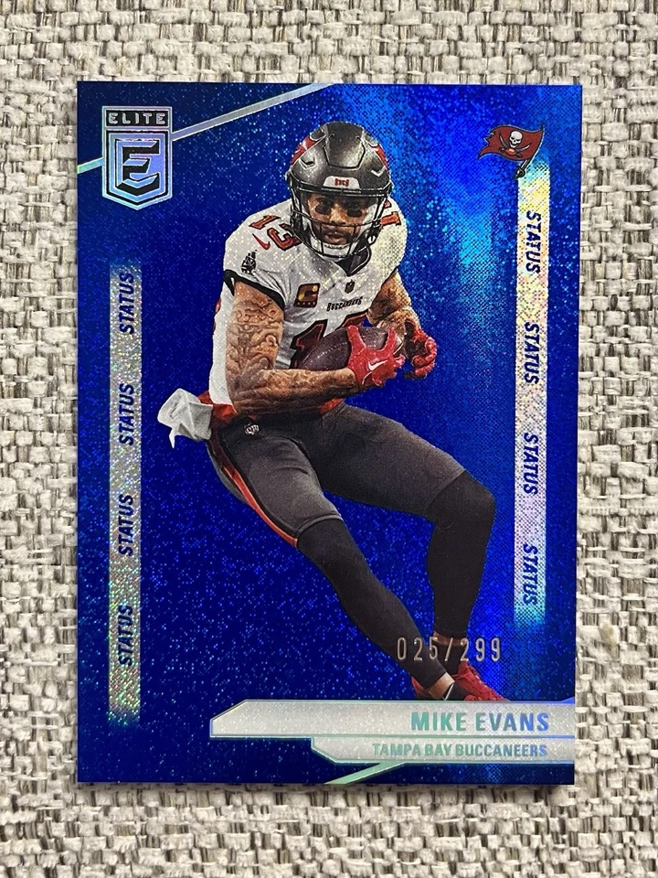 Panini Elite #11 Mike Evans Tampa Bay Buccaneers Status Card 025/299 2023 - Image 1 of 4