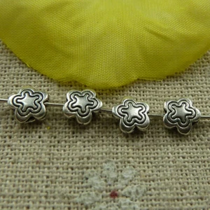 Spedizione Gratuita 560 pz Perline Distanziali Fiori Argento Tibetano 7x7mm L-3789 - Foto 1 di 4