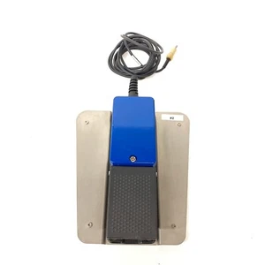 Medtronic REF 1894520 Footswitch For XPS Nexus Console - Picture 1 of 12