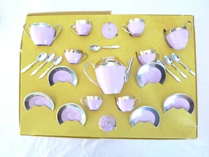 VINTAGE CASA DELLE BAMBOLE SERVIZIO DA THE TE CAFFè ANNI '50 1950 24 PZ ROSA - Imagen 1 de 8