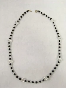 Collar de colección con cuentas en forma de cristal transparente y negro bisutería - Imagen 1 de 9
