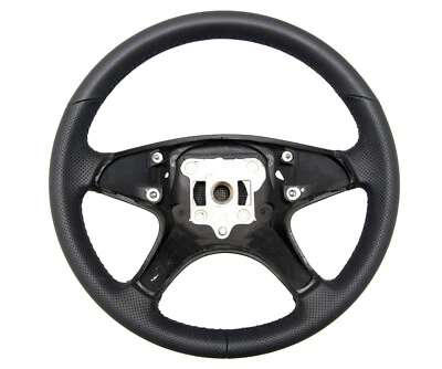 Lenkrad beziehen mit Leder für Mercedes C W204 ab 2006-2014 McarStyling - Bild 1 von 4