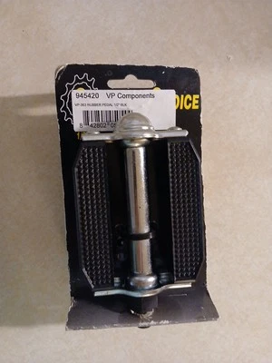 VP-363 Classic Rubber Style Platform Bike Pedals Retro Look 1/2" spindle - Image 1 of 4