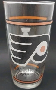 Vintage Philadelphia Flyers 1976-1977 Recoup the Stanley Cup Pint Beer Glass - Picture 1 of 8