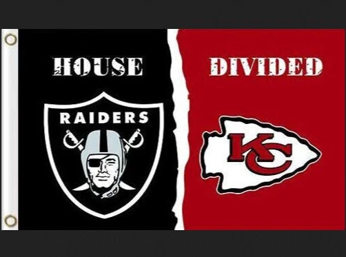 Kansas City Chiefs vs Las Vegas Raiders House bandera dividida 3x5 pies bandera de fútbol americano Foto 1 de 1