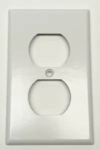 Leviton 1-Gang Duplex Receptacle Standard Size Wall Plate White - Picture 1 of 1