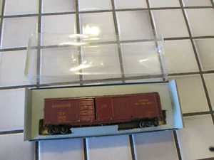 HO SCALE VINTAGE KAR-LINE ATHEARN UNION PACIFIC 50 FOOT BOX CAR SPRING TRUCKS - Picture 1 of 6