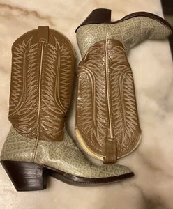 Vintage Nocona Size 7 AA Western Cowboy Boots Two Toned Brown Leather 5006 - Picture 1 of 12