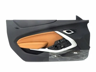 OEM 2019 2020 Chevrolet Camaro Door Panel Black Kalahari Driver Side LH 84454733 - Imagem 1 de 4