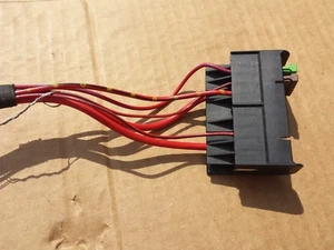 BMW E39 525i 528i 530i 540i 540iP M5 740i 740iL FUSE HOLDER 61138364552 - Picture 1 of 4