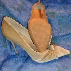 NEW Sz 7 Tan Velvet High Heels Women w/ Twist Bow Knot Stiletto Shoes Stylewe - Picture 1 of 4