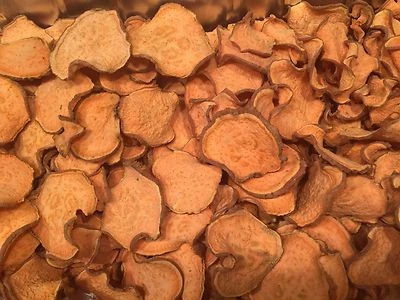 Golosinas caseras de batata para perros - totalmente naturales sin aditivos ni conservantes  Foto 1 de 4