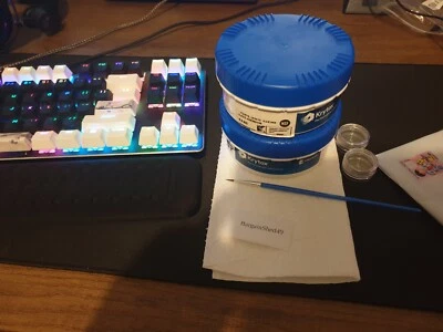 Krytox 205 G0 (3 Grams) keyboard lubricant + Brush (Free Postage) - image 1 of 3