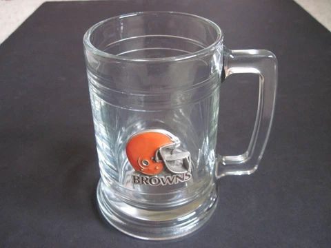 Vintage 1990's NEW Cleveland Browns Glass Mug Beer Stein With Pewter Helmet Cover