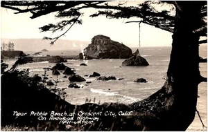 Near Pebble Beach at Crescent City California Redwood Hwy 1940s RPPC Postcard - Picture 1 of 2