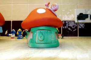 Smurf House by Farmi Rare VintageToy 1980s - Picture 1 of 5