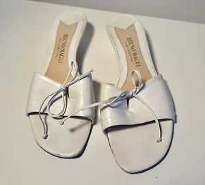 Bruno Magli Leather White Slide Sandals Open Toe Low Mules Shoes Size 8B - Picture 1 of 7