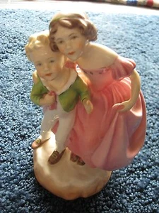 Royal Worcester-F.G. Doughty-Schwester-Figur-3149-England-Porzellan-7 1/8" hoch - Bild 1 von 8