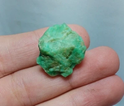 Emerald Rough Stone, Zambian Emerald Rough Stone, Emerald Rough For Pendant. - image 1 of 3