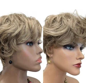 Kurze synthetische blonde voll Pixie Cut Perücke mit Pony - Bild 1 von 13