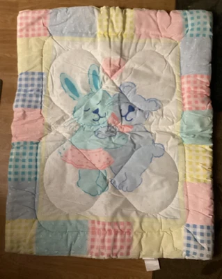 Manta Edredón Bebé Owen De Colección Acolchada, Sábana Ajustable para Cuna y Manta de Recepción Foto 1 de 4