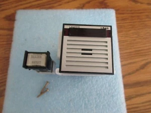 Matsushita Model: Lamzer LB48 w/ Omron Reset Switch. Tested Good - Picture 1 of 1