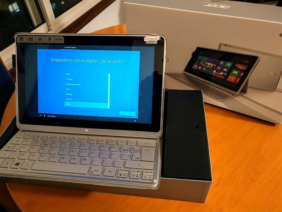 Tablet PC Acer Aspire P3-171-3322Y2G06AS (Caja Original) - Imagen 1 de 4