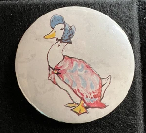 JEMIMA PUDDLEDUCK (BEATRIX POTTER) 1983 VINTAGE PIN BOTÓN INSIGNIA - Imagen 1 de 4