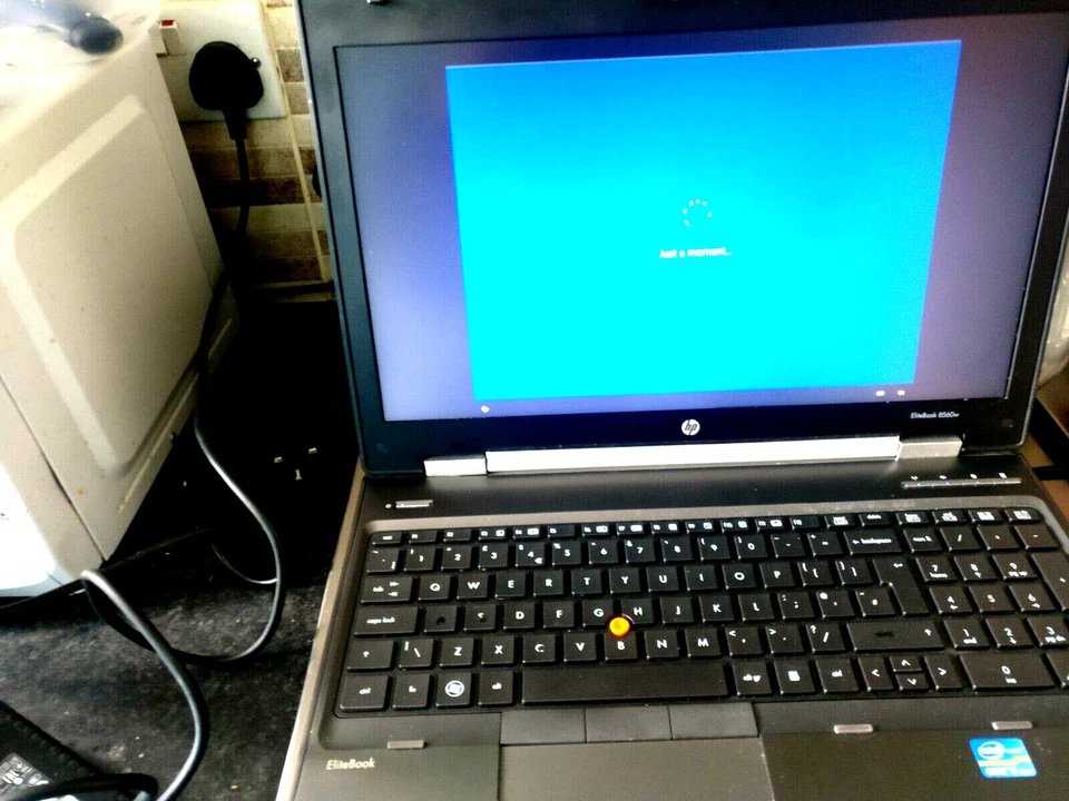 HP Elitebook 8560w workstation i7 2670QM Quadro 2000M GPU 16GB Ram 500GB SSD - Image 1 of 1