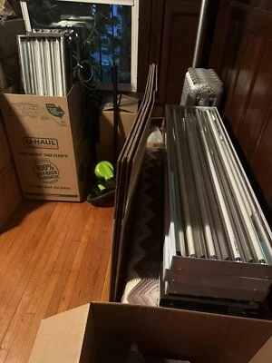 Hydrofarm Agrobrite bien cuidado. 100% funcionando y de una granja local. Foto 1 de 4